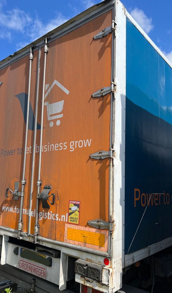 Wielton 2 osiowa NAUKA JAZDY 2 osie z Holandii dwu dwuosiowa dwie osie 2osiowa 2osie - Semirremolque caja cerrada: foto 3 Wielton 2 osiowa NAUKA JAZDY 2 osie z Holandii dwu dwuosiowa dwie osie 2osiowa 2osie - Semirremolque caja cerrada: foto 3