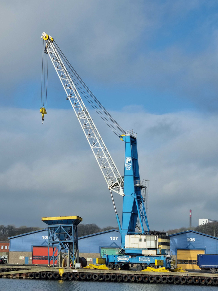 Fantuzzi MHC 130 - Equipo portuario: foto 1 Fantuzzi MHC 130 - Equipo portuario: foto 1