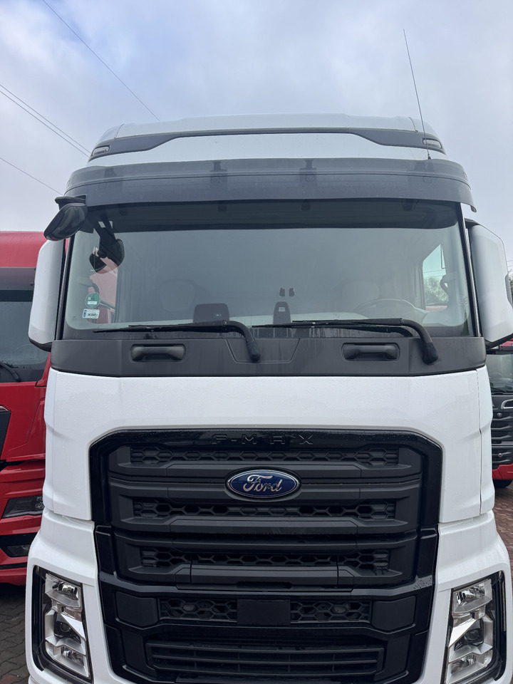 Ford F-Max - Cabina: foto 2 Ford F-Max - Cabina: foto 2