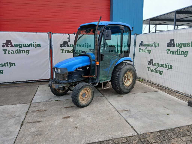 New Holland TC 27 - Tractor: foto 3 New Holland TC 27 - Tractor: foto 3