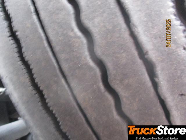 Mercedes-Benz Actros 1845 LS nRL - Cabeza tractora: foto 4 Mercedes-Benz Actros 1845 LS nRL - Cabeza tractora: foto 4