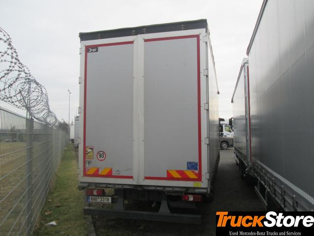 Mercedes-Benz Atego 1227 L - Camión caja cerrada: foto 2 Mercedes-Benz Atego 1227 L - Camión caja cerrada: foto 2