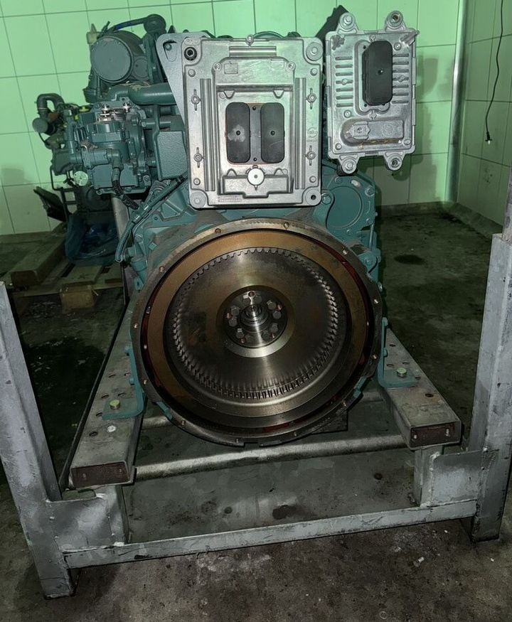 Volvo D6J rok 2018 - Motor para Excavadora: foto 1 Volvo D6J rok 2018 - Motor para Excavadora: foto 1