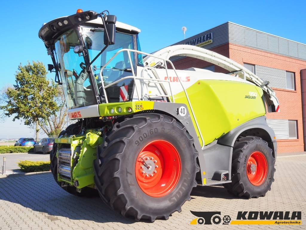 Claas Jaguar 950 4WD  - Cosechadora de forraje: foto 1 Claas Jaguar 950 4WD  - Cosechadora de forraje: foto 1