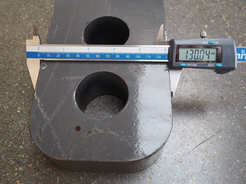 Claas Xerion - bumper hitch K80 - Carrocería y exterior para Maquinaria agrícola: foto 5 Claas Xerion - bumper hitch K80 - Carrocería y exterior para Maquinaria agrícola: foto 5