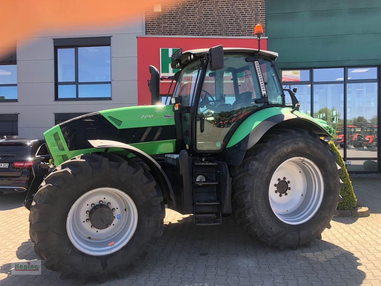 Tractor Deutz-Fahr 7210 TTV: foto 10