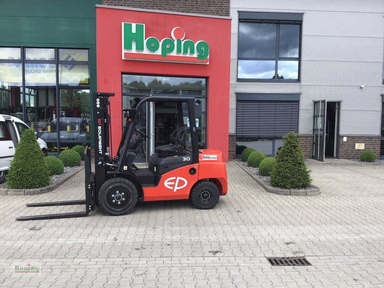 EP Equipment CPCD30T8 - Carretilla elevadora diésel: foto 2 EP Equipment CPCD30T8 - Carretilla elevadora diésel: foto 2