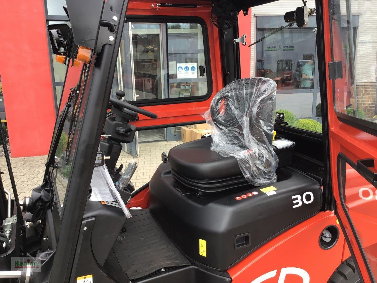 EP Equipment CPCD30T8 Kabine - Carretilla elevadora diésel: foto 5 EP Equipment CPCD30T8 Kabine - Carretilla elevadora diésel: foto 5