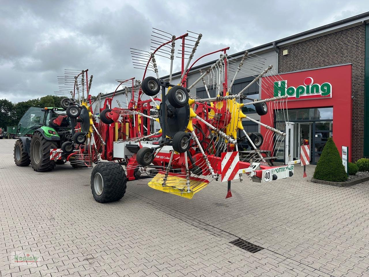 Pöttinger TOP 1252 C - Henificadora: foto 1 Pöttinger TOP 1252 C - Henificadora: foto 1