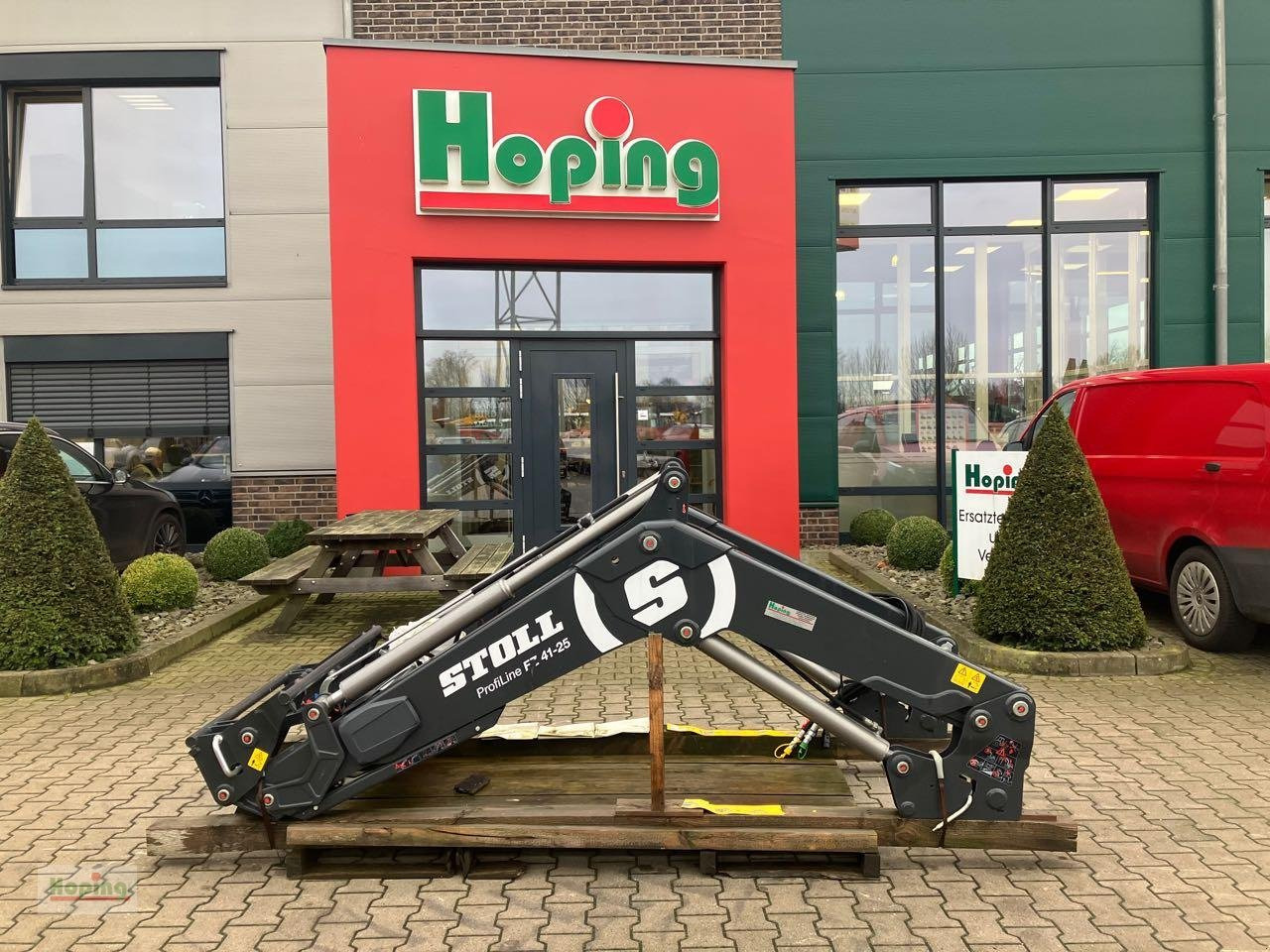 Stoll FZ 41-25 - Cargador frontal para tractor: foto 1 Stoll FZ 41-25 - Cargador frontal para tractor: foto 1