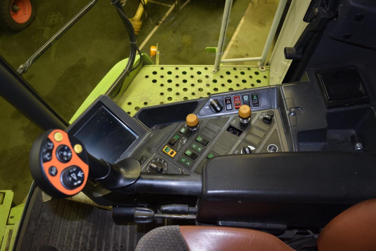 Cosechadora de granos CLAAS Lexion 570: foto 7
