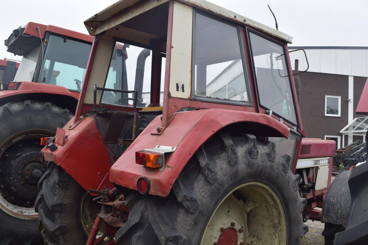 Case-IH 844 A/S - Tractor: foto 3 Case-IH 844 A/S - Tractor: foto 3