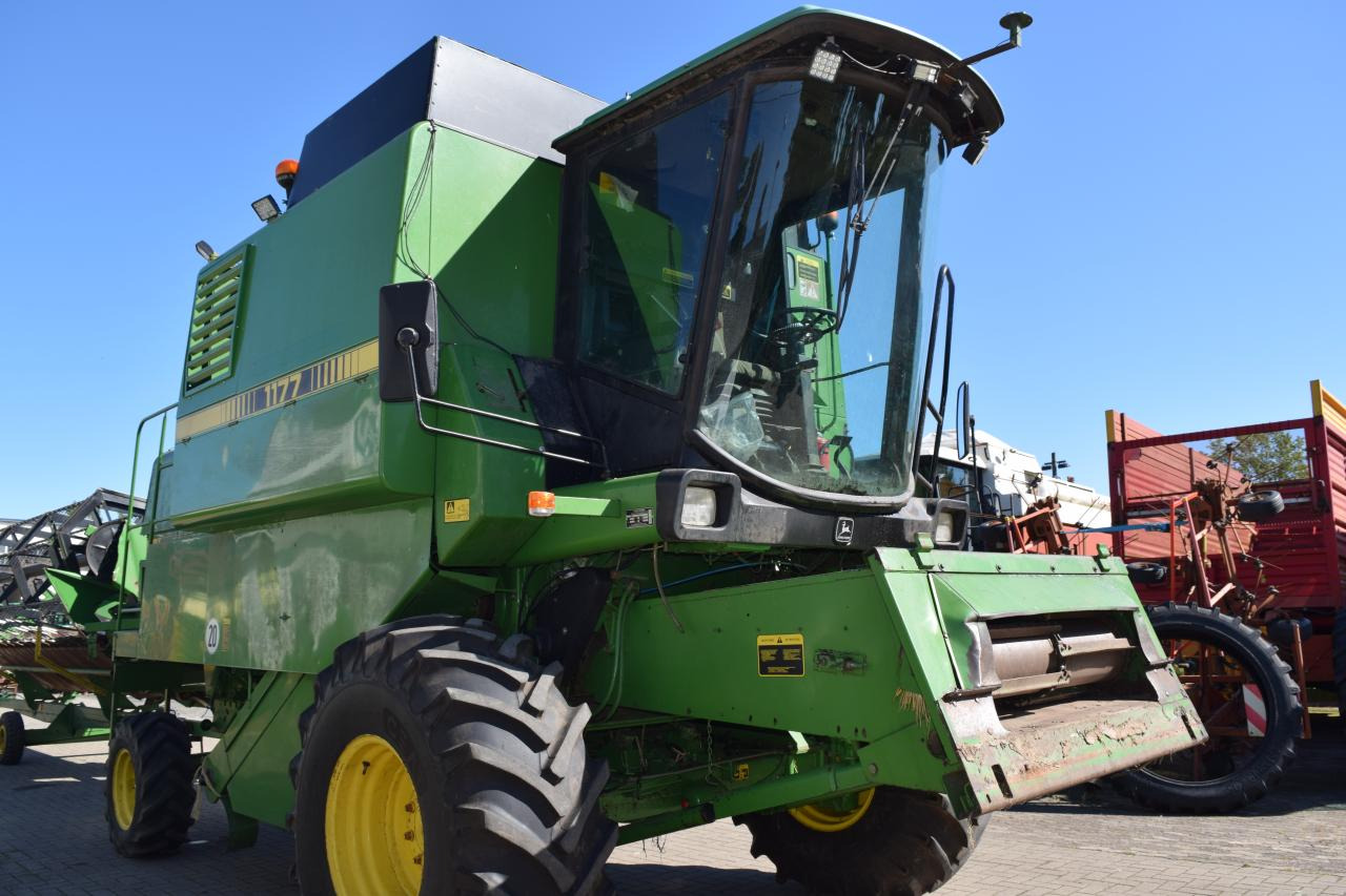 John Deere 1177 - Cosechadora de granos: foto 4 John Deere 1177 - Cosechadora de granos: foto 4