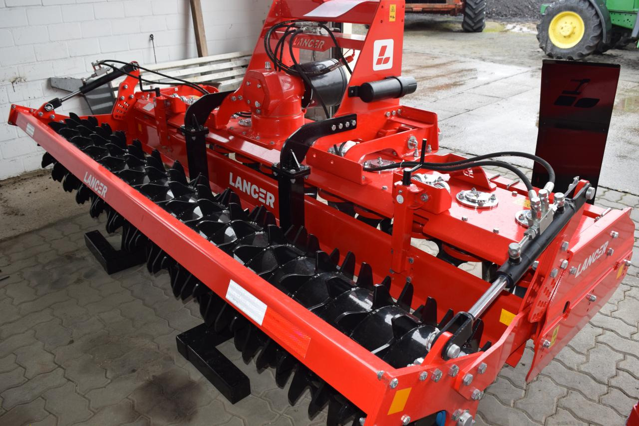 Lancer URANUS UM290 - Equipo para trabajo del suelo: foto 3 Lancer URANUS UM290 - Equipo para trabajo del suelo: foto 3