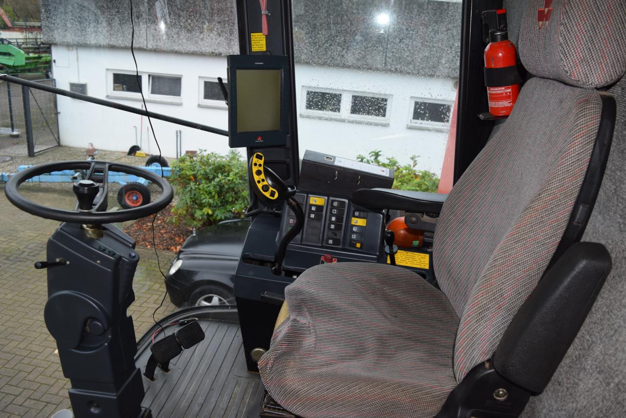 Cosechadora de granos Massey Ferguson MF 7256: foto 6