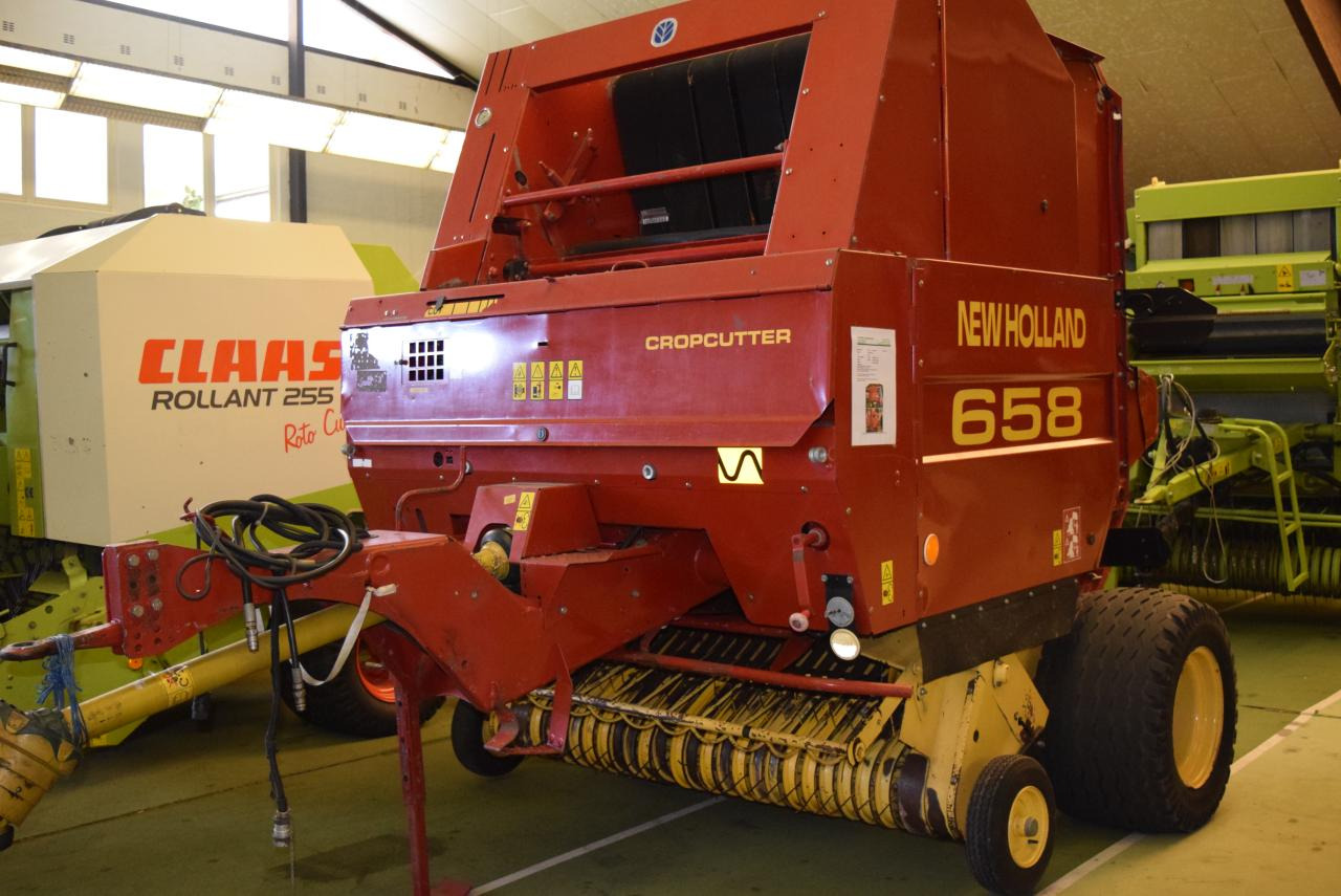 New Holland 658 - Rotoempacadora: foto 5 New Holland 658 - Rotoempacadora: foto 5