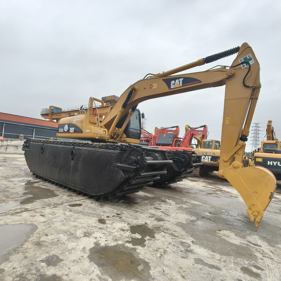 CAT 320C - Excavadora anfibia: foto 2 CAT 320C - Excavadora anfibia: foto 2