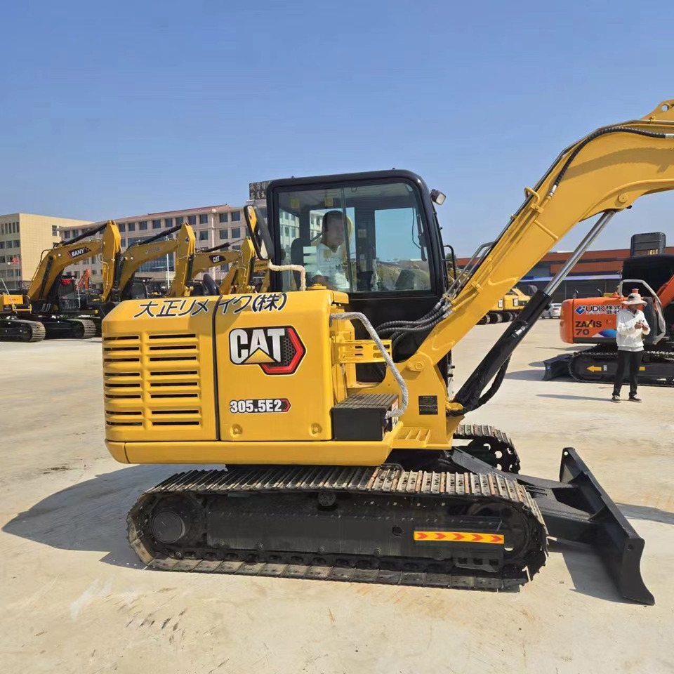 CATERPILLAR 305.5E2 - Miniexcavadora: foto 1 CATERPILLAR 305.5E2 - Miniexcavadora: foto 1