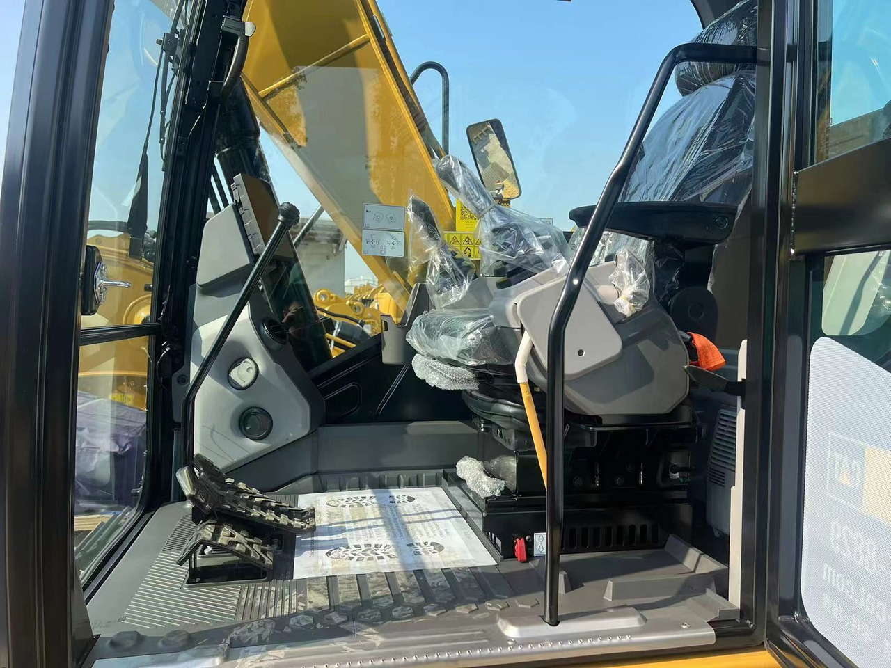 Excavadora de cadenas nuevo CATERPILLAR 313GC: foto 8