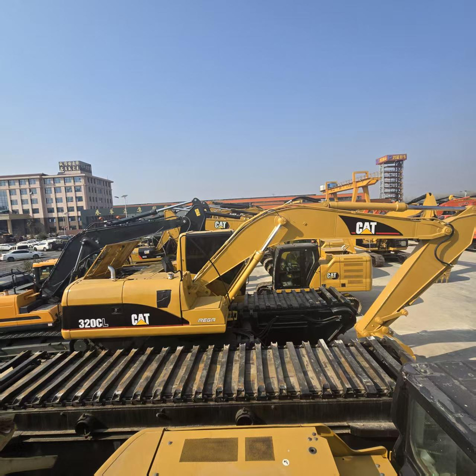 CATERPILLAR 320C - Excavadora anfibia: foto 4 CATERPILLAR 320C - Excavadora anfibia: foto 4