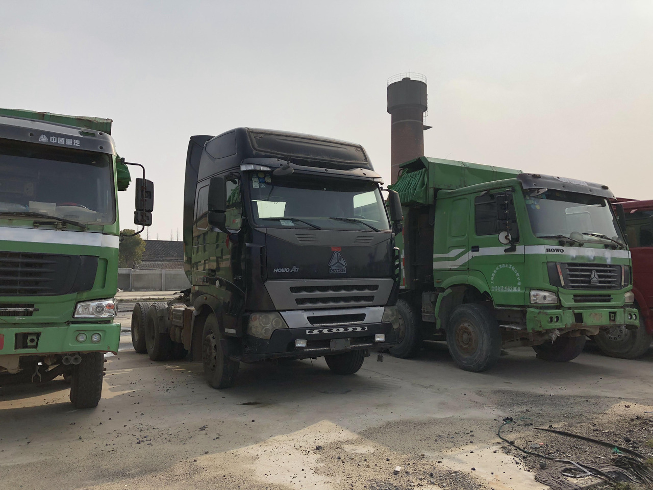 SINOTRUK HOWO A7 - Cabeza tractora: foto 1 SINOTRUK HOWO A7 - Cabeza tractora: foto 1