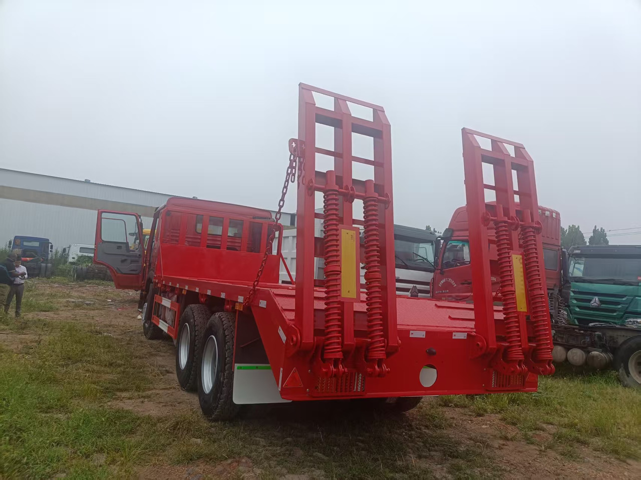 SINOTRUK HOWO - Cabeza tractora: foto 5 SINOTRUK HOWO - Cabeza tractora: foto 5