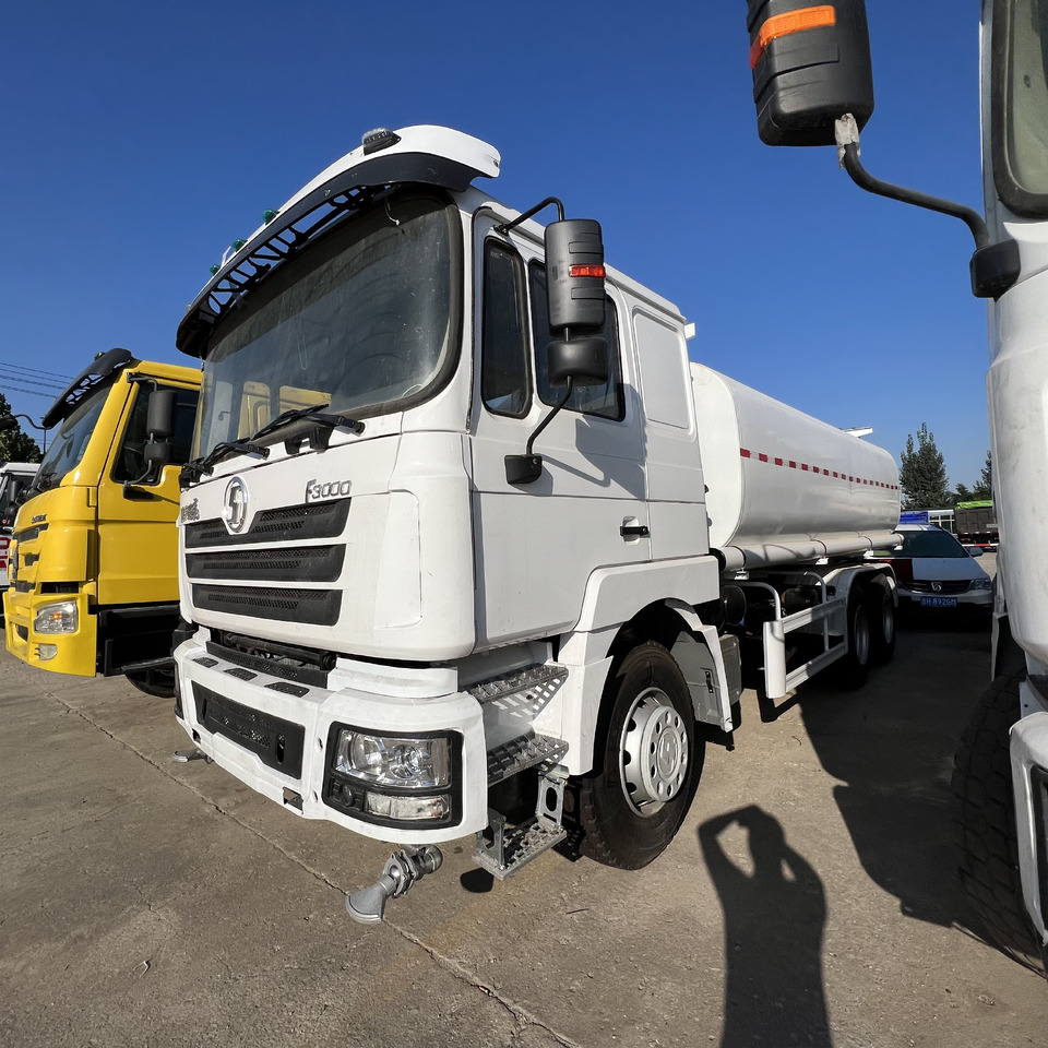 SHACMAN F3000 Water Truck - Camión: foto 4 SHACMAN F3000 Water Truck - Camión: foto 4