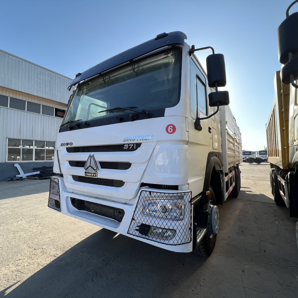 SINOTRUK HOWO - Camión: foto 4 SINOTRUK HOWO - Camión: foto 4