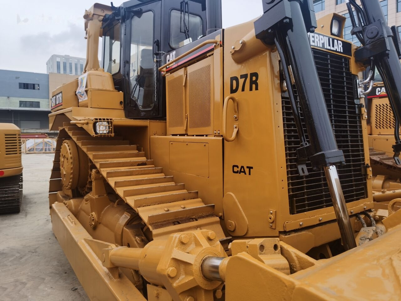Arrendamiento de Caterpillar D7R Caterpillar D7R: foto 7