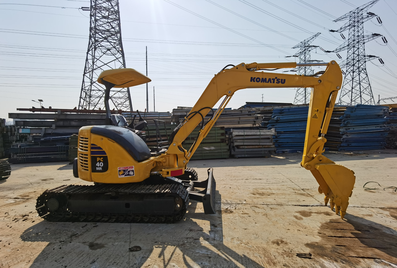 KOMATSU PC40MR - Miniexcavadora: foto 1 KOMATSU PC40MR - Miniexcavadora: foto 1