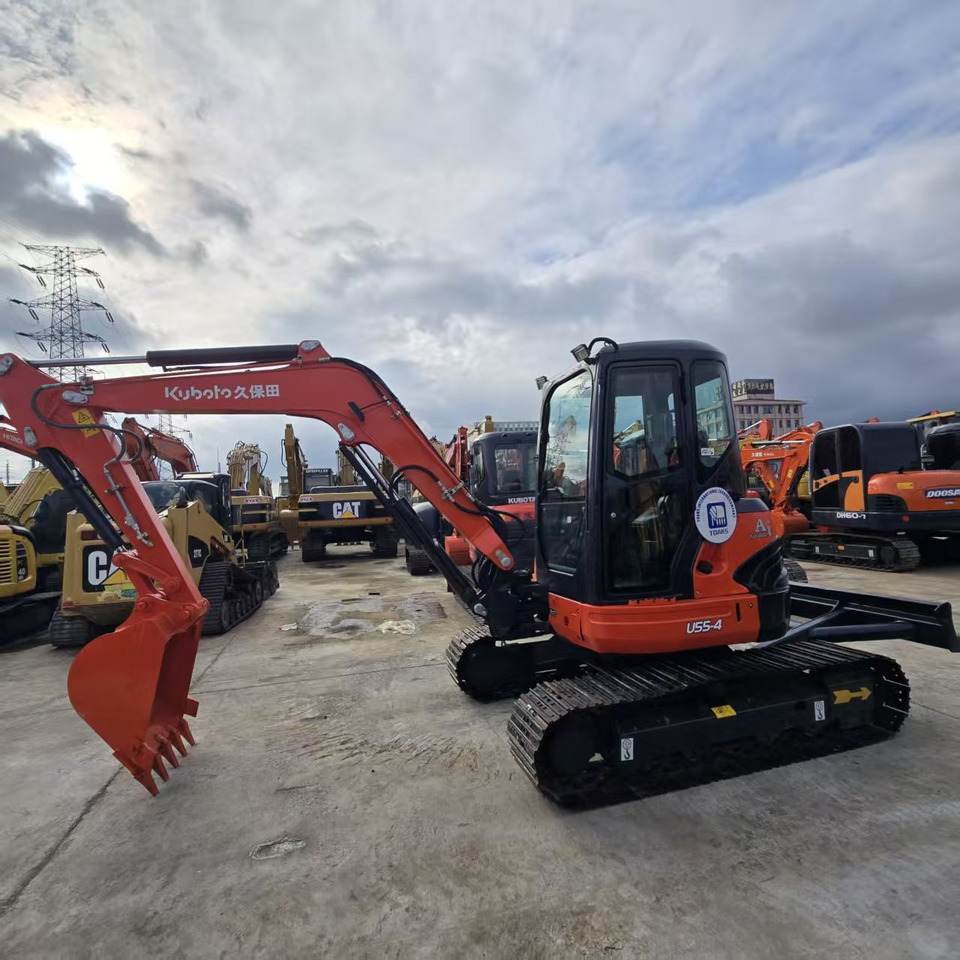 KUBOTA U55-4 - Miniexcavadora: foto 1 KUBOTA U55-4 - Miniexcavadora: foto 1