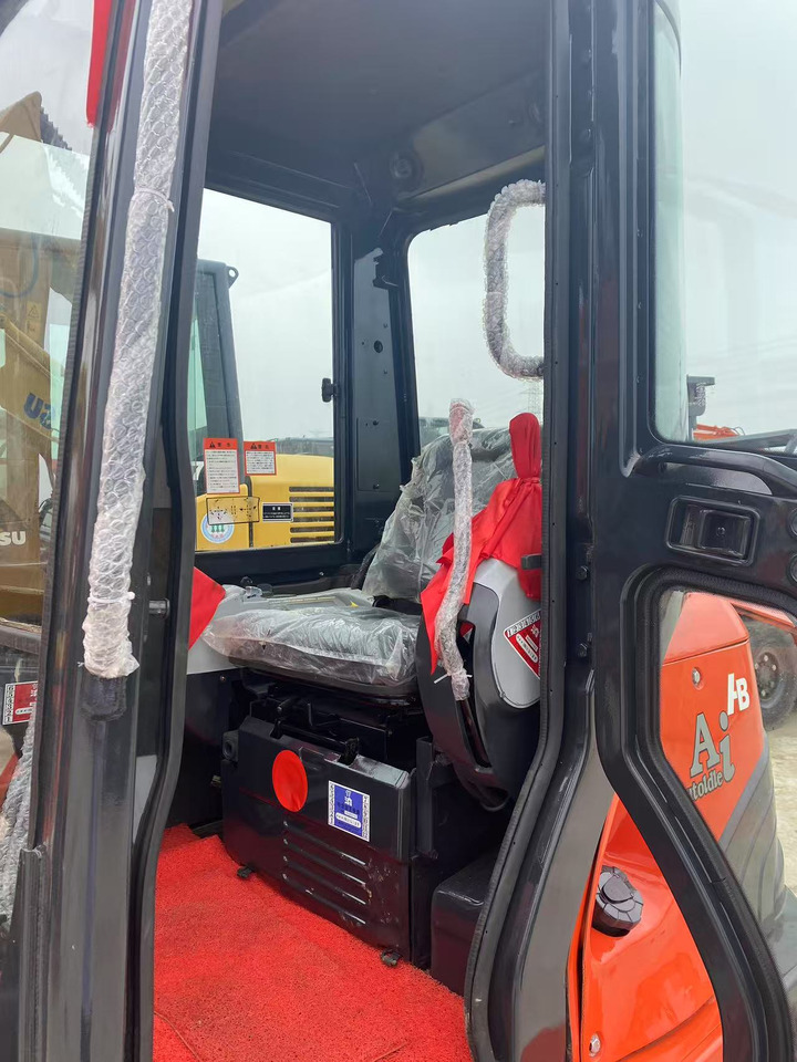 Kubota U55-4 - Miniexcavadora: foto 2 Kubota U55-4 - Miniexcavadora: foto 2