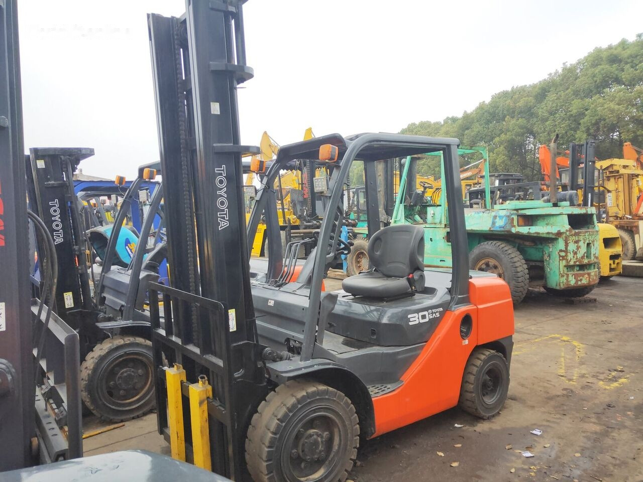 Toyota FD30 - Carretilla elevadora diésel: foto 3 Toyota FD30 - Carretilla elevadora diésel: foto 3