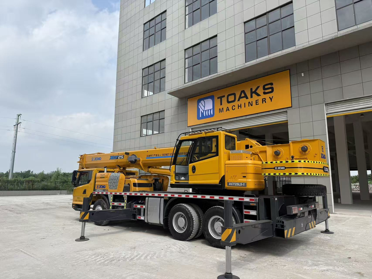 XCMG XCT25L5 - Camión grúa: foto 5 XCMG XCT25L5 - Camión grúa: foto 5