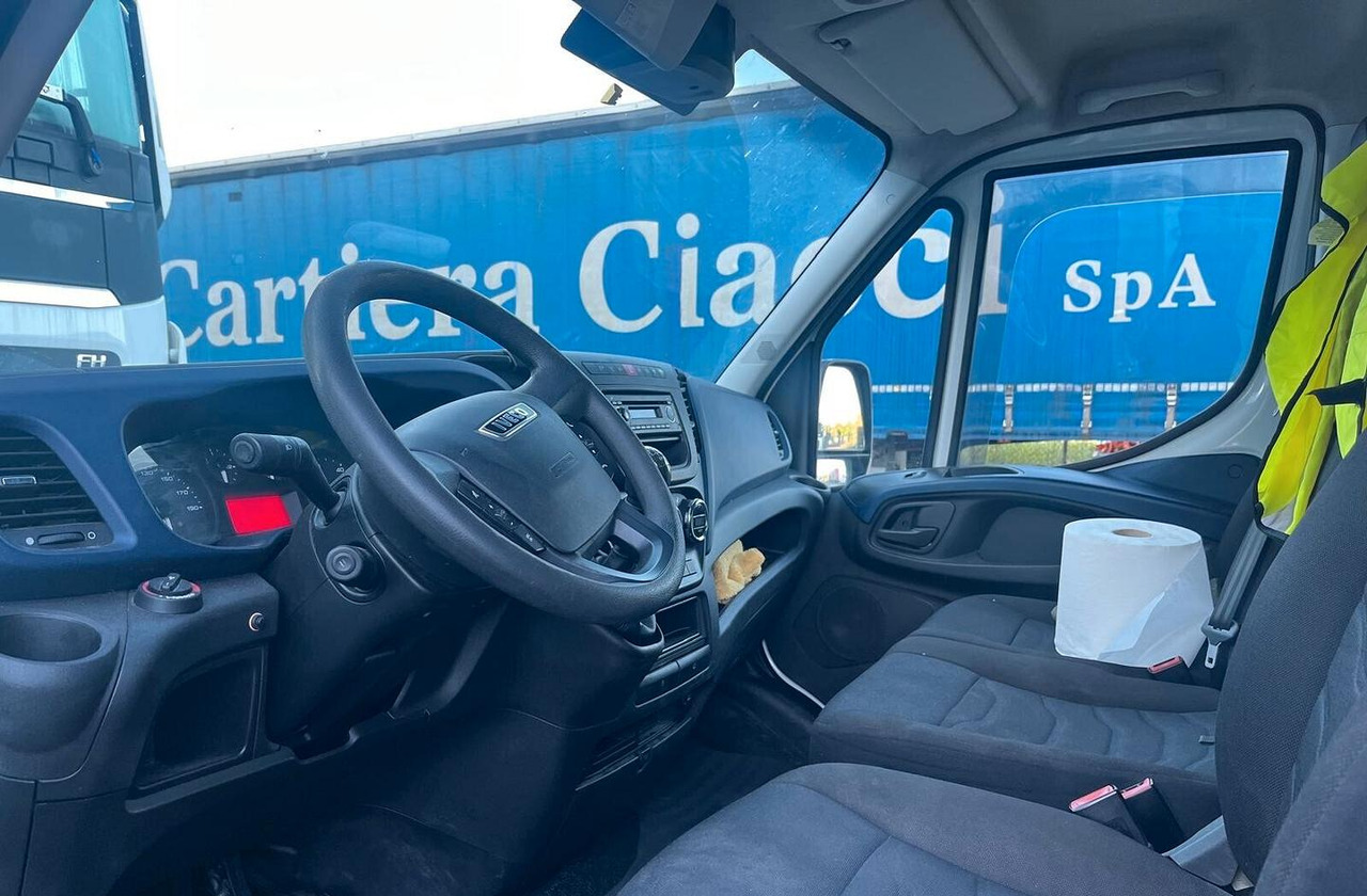 Iveco Daily 35-160 Passo Lungo e Tetto Alto L3H2 - Furgón: foto 3 Iveco Daily 35-160 Passo Lungo e Tetto Alto L3H2 - Furgón: foto 3