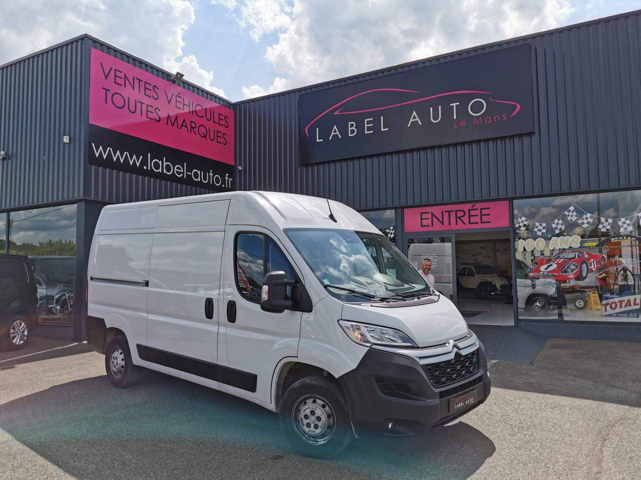 CITROEN Jumper 3.5t L2H2 2.2 HDi S&S - 140 III FOURGON TOLE Fourgon Tolé 35 L2H2 PHASE 3 - Furgón: foto 1 CITROEN Jumper 3.5t L2H2 2.2 HDi S&S - 140 III FOURGON TOLE Fourgon Tolé 35 L2H2 PHASE 3 - Furgón: foto 1