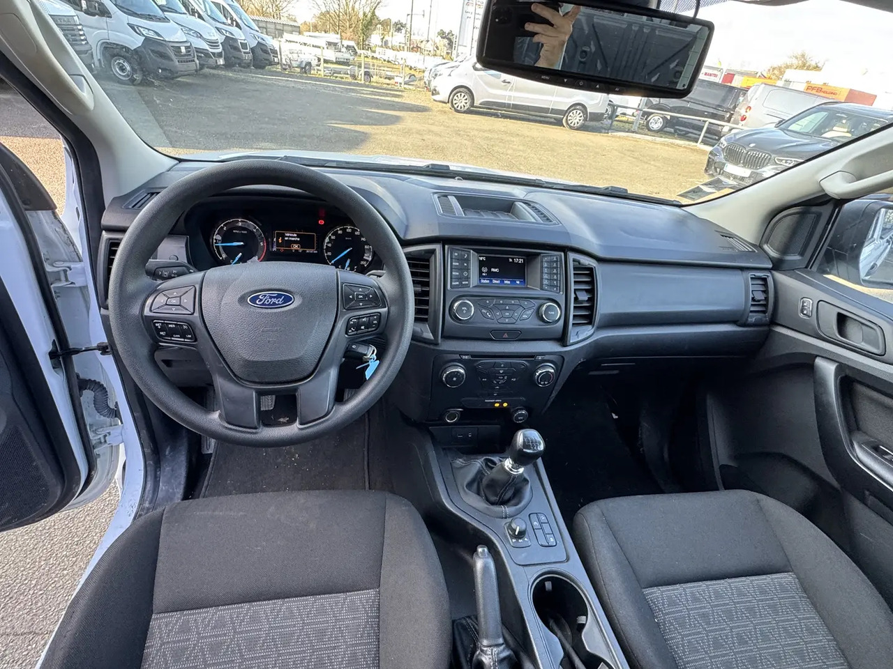 Ford Ranger 2.0 TDCI 170CH SIMPLE CABINE XL - Pick-up: foto 3 Ford Ranger 2.0 TDCI 170CH SIMPLE CABINE XL - Pick-up: foto 3