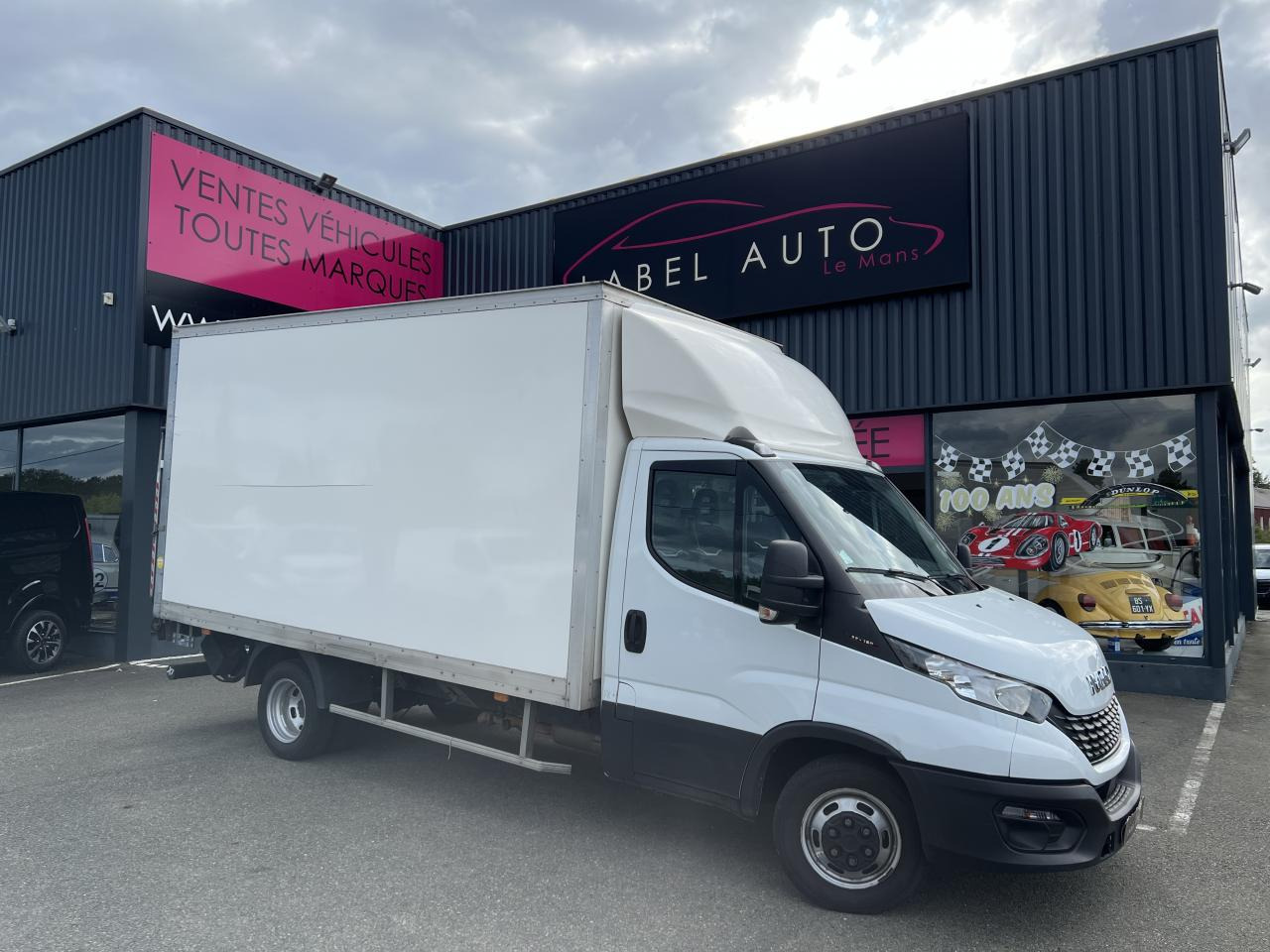 IVECO Daily 35 C 16 S&S (Quad-Leaf) CHASSIS CABINE 2014 35C/35S Chassis cabine 35 C Epmt.4.1 PHASE 4 - Furgoneta caja cerrada: foto 5 IVECO Daily 35 C 16 S&S (Quad-Leaf) CHASSIS CABINE 2014 35C/35S Chassis cabine 35 C Epmt.4.1 PHASE 4 - Furgoneta caja cerrada: foto 5