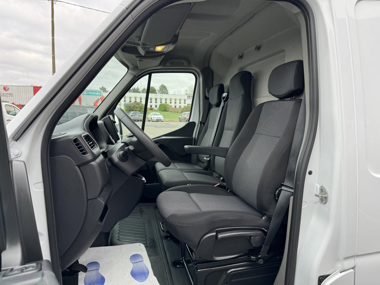 RENAULT MASTER 3T5 2.3 DCI 150CH GRAND CONFORT - Furgón: foto 5 RENAULT MASTER 3T5 2.3 DCI 150CH GRAND CONFORT - Furgón: foto 5