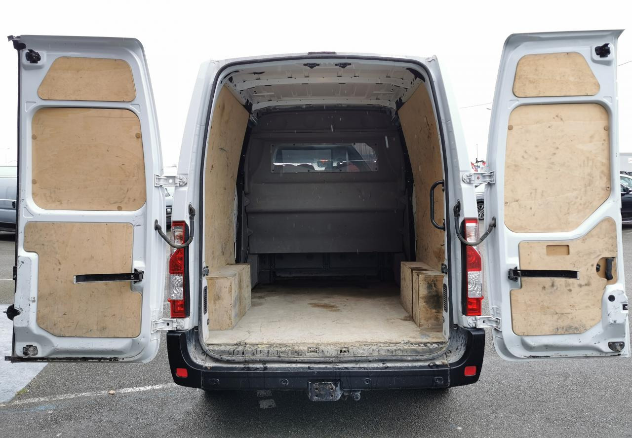 Furgón RENAULT Master Confort F3300 L2H2 2.3 dCi - 135 III CABINE APPROFONDIE Cabine approfondie L2H2 Traction PHA: foto 9 Furgón RENAULT Master Confort F3300 L2H2 2.3 dCi - 135 III CABINE APPROFONDIE Cabine approfondie L2H2 Traction PHA: foto 9