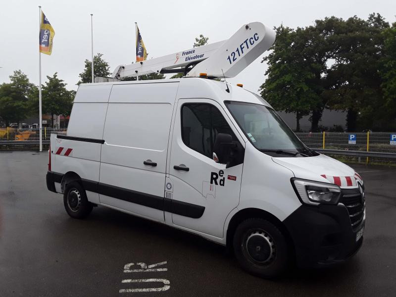 Renault Master 130 35 Fourgon nacelle - Camión con plataforma elevadora: foto 1 Renault Master 130 35 Fourgon nacelle - Camión con plataforma elevadora: foto 1