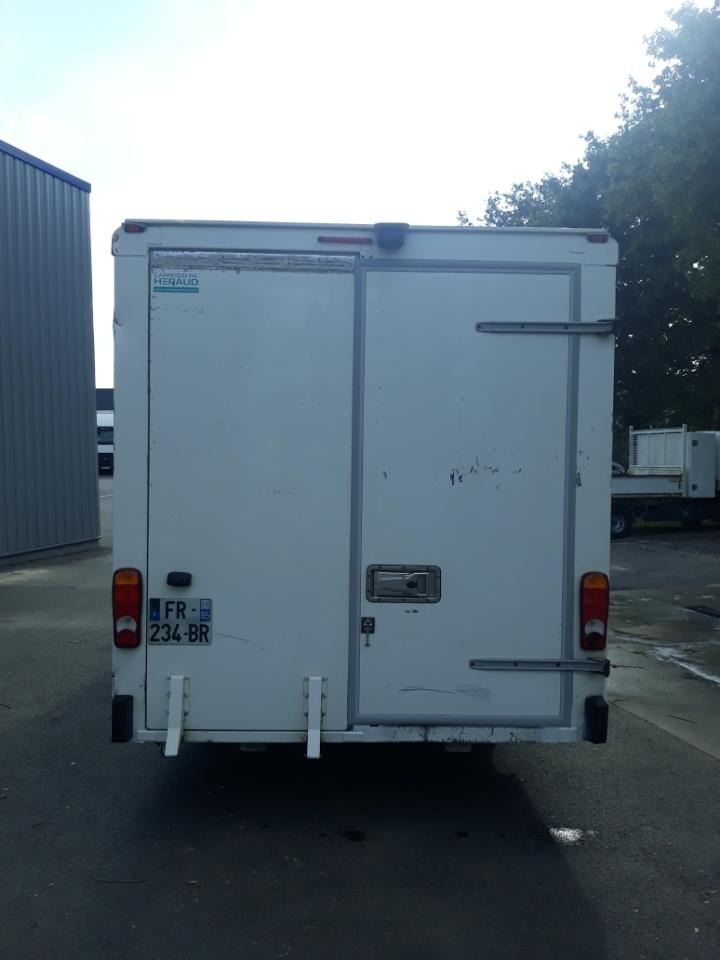 Renault Master 145.35 PC Caisse Blanchisserie - Furgoneta caja cerrada: foto 5 Renault Master 145.35 PC Caisse Blanchisserie - Furgoneta caja cerrada: foto 5