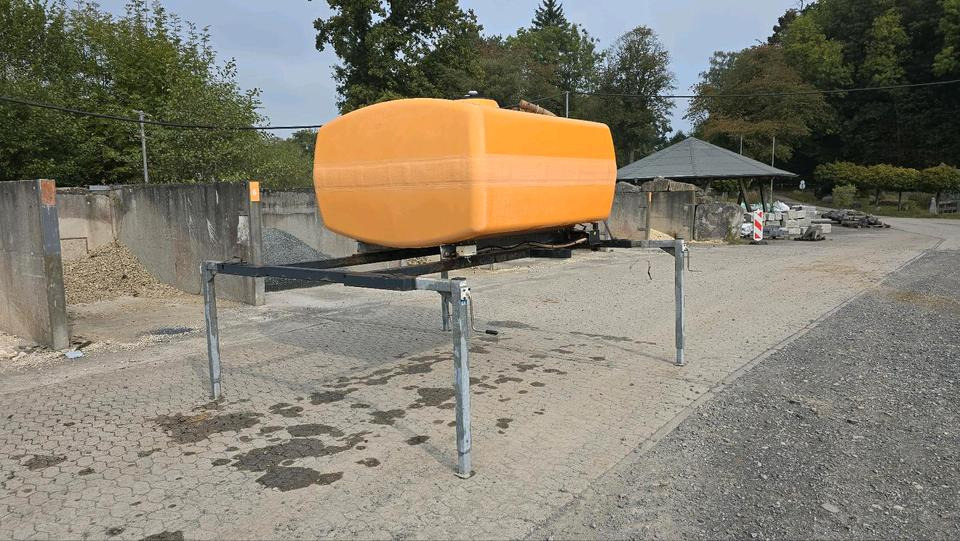 Dücker 5m3 Wassertank Wasserfass für Unimog UGE UGN 405 U300 400 500 427 430 LKW Boschung wassertank Laugentank Bewässerung 5000liter - Contenedor cisterna: foto 5 Dücker 5m3 Wassertank Wasserfass für Unimog UGE UGN 405 U300 400 500 427 430 LKW Boschung wassertank Laugentank Bewässerung 5000liter - Contenedor cisterna: foto 5