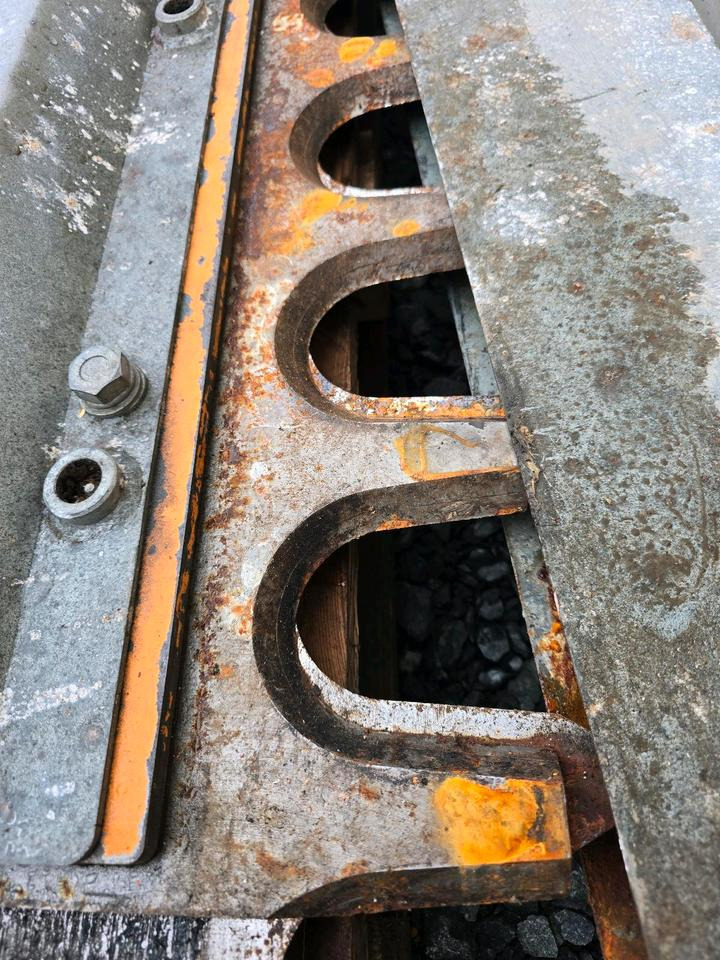 Fiedler FAS 1400 Wallheckenschere Astschere Astkutter Astcutter Lichtraumprofilsäge Lichtraumprofilschere für Mähausleger Böschungsmäher Böschungsmulcher FFA 400 Bagger DUA UNA Dücker Mulag - Desbrozadora de martillos/ Trituradora: foto 4 Fiedler FAS 1400 Wallheckenschere Astschere Astkutter Astcutter Lichtraumprofilsäge Lichtraumprofilschere für Mähausleger Böschungsmäher Böschungsmulcher FFA 400 Bagger DUA UNA Dücker Mulag - Desbrozadora de martillos/ Trituradora: foto 4