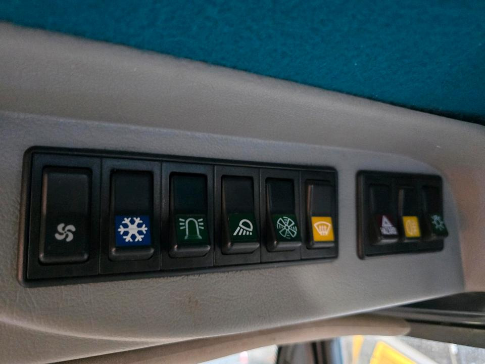 Barredora vial Küpper-Weisser Boschung Compact 50 Kehrmaschine Straßenkehrmaschine Kehreinheit Straßenreiniger: foto 18