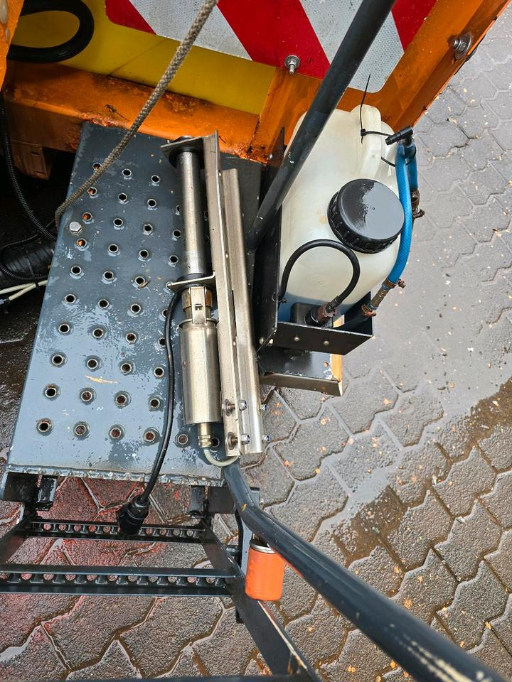 Esparcidor de sal Küpper-Weisser IMSSM F20020HFA Salzstreuer Salzsilo Streuautomat Winterdienst Unimog 405 U300 U 400 500 530 527 423 427 318 218 ThermoMat Schmidt Stratos Mulag Parkrahmen: foto 7