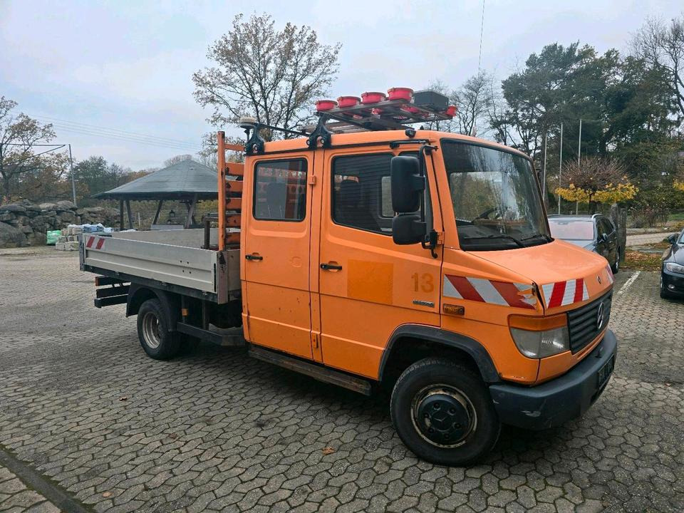 Mercedes-Benz Vario 613D Bluetec 5 Pritsche Doka LKW - Camión caja abierta: foto 1 Mercedes-Benz Vario 613D Bluetec 5 Pritsche Doka LKW - Camión caja abierta: foto 1