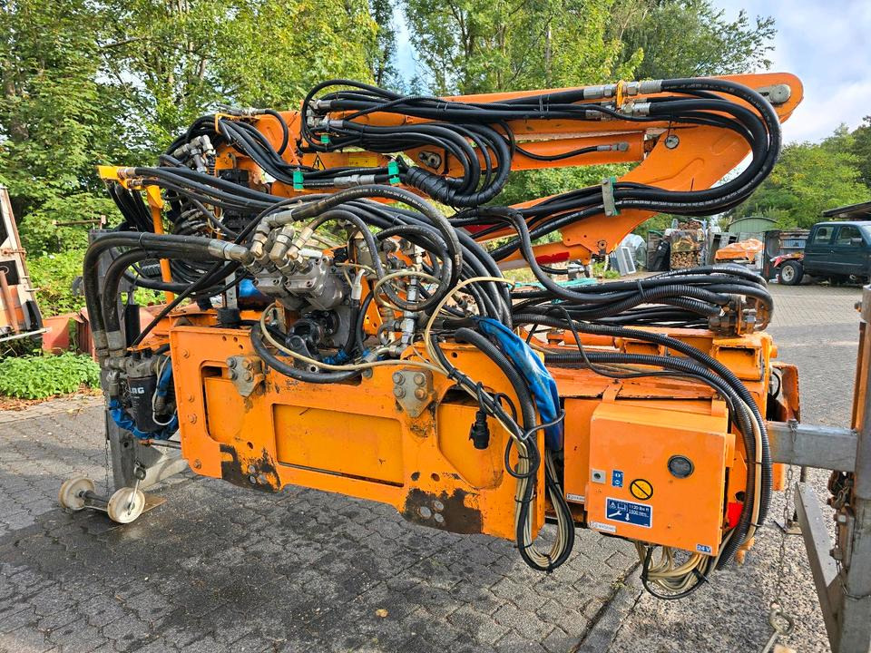 Mulag MFK 600 Mähausleger mit Randstreifenmäher MRF 350 Böschungsmäher Böschungsmulcher Hangmäher MKM 700 FME 600 500 - Desbrozadora de brazo: foto 4 Mulag MFK 600 Mähausleger mit Randstreifenmäher MRF 350 Böschungsmäher Böschungsmulcher Hangmäher MKM 700 FME 600 500 - Desbrozadora de brazo: foto 4