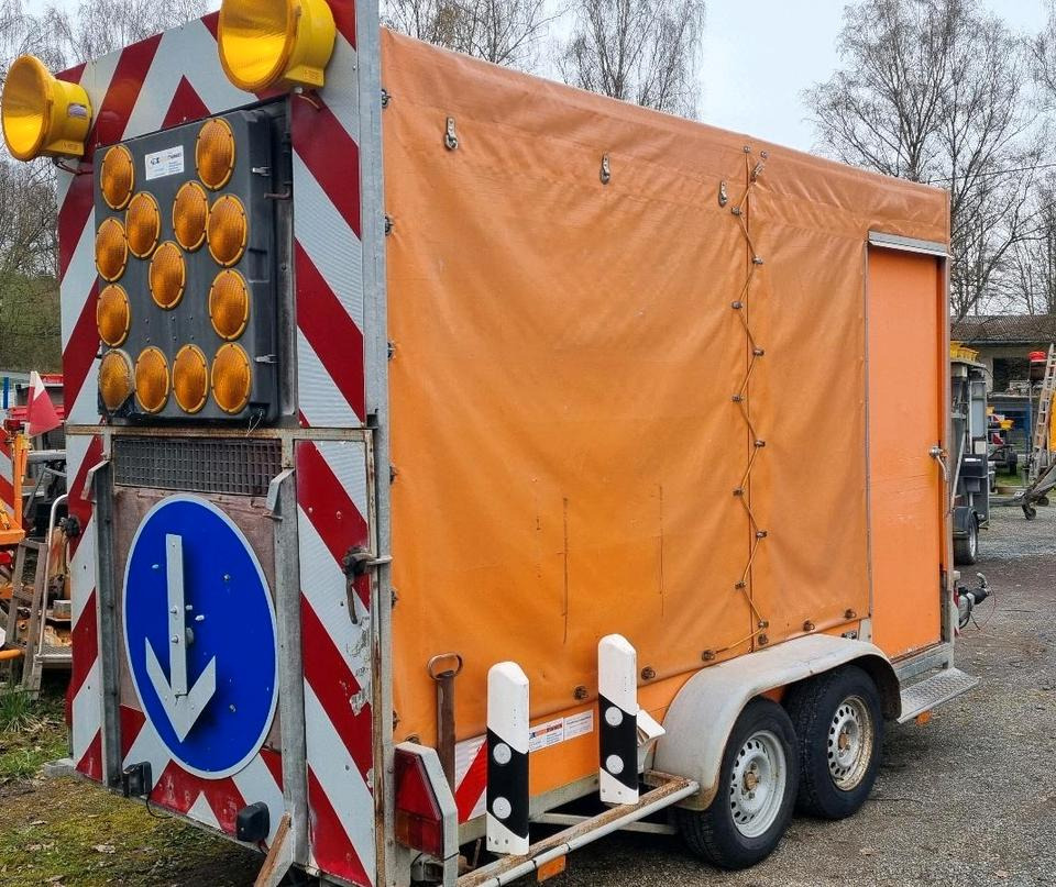 Mersch VZ 616 Absperrtafel FAT Nissen Horizont Verkehrsleittafel Verkehrsleitanhänger Verkehrssicherungsanhänger Leitanhänger - Remolque: foto 2 Mersch VZ 616 Absperrtafel FAT Nissen Horizont Verkehrsleittafel Verkehrsleitanhänger Verkehrssicherungsanhänger Leitanhänger - Remolque: foto 2