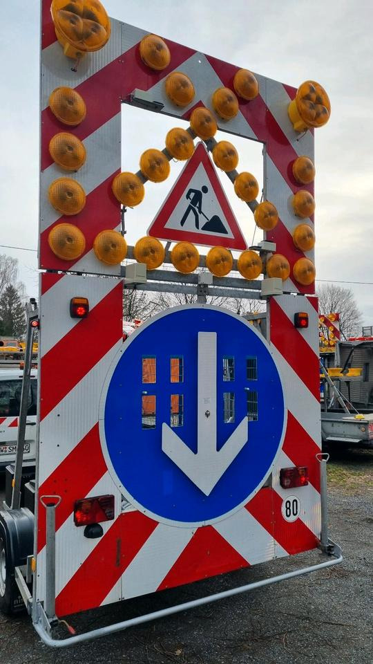 Remolque Nissen LED Absperrtafel ABIS Dora Fat Fahrbare Verkehrsleittafel Verkehrsleitanhänger Verkehrssicherungsanhänger Leitanhänger Sperrwand: foto 11